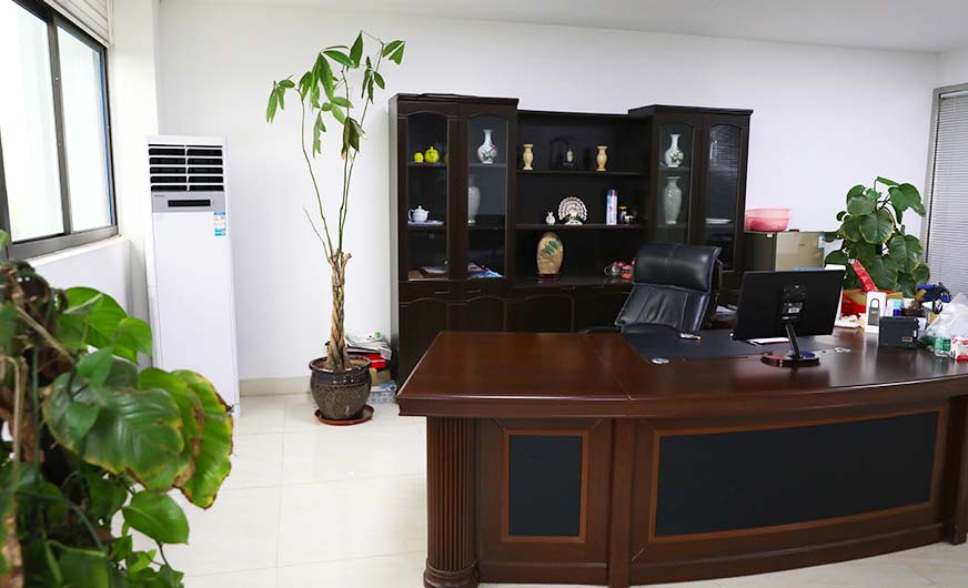 โรงงาน